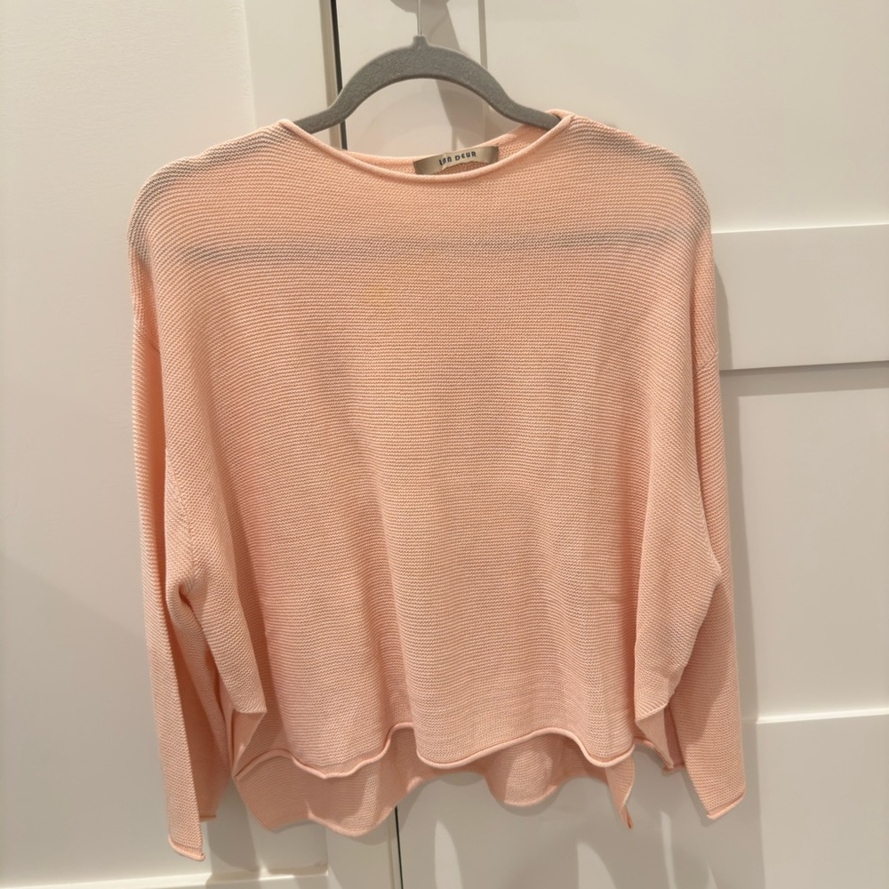 Brand NEW! Peach/Pink Color Knit Top
